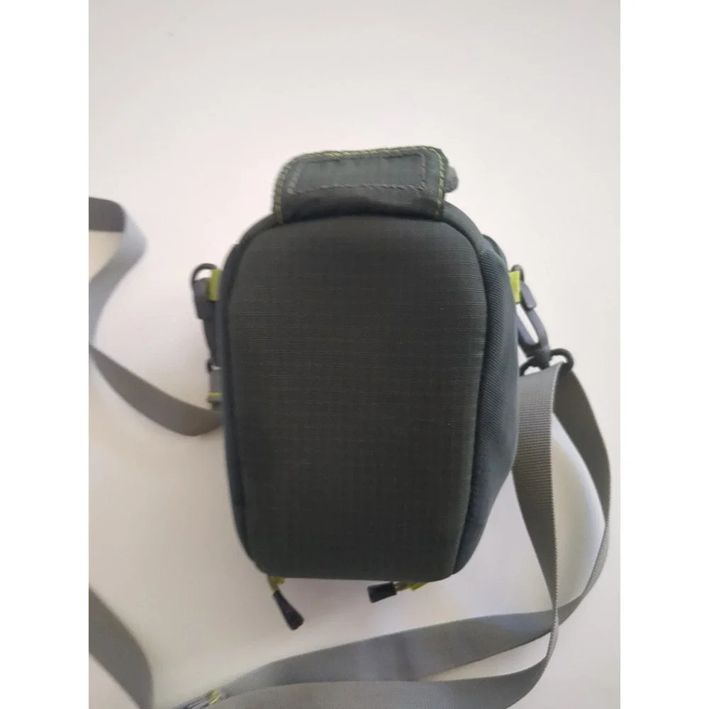 Osprey Ultra Light 4.2oz Camera Case 6x5x6 Large SLR Padded Backpacking Travel